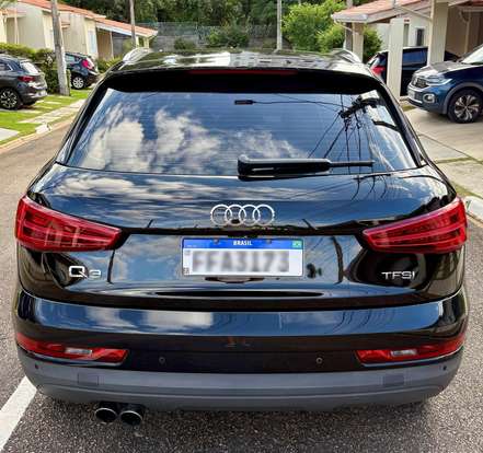 AUDI-Q3-2017
