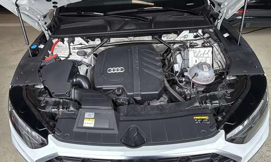 AUDI-Q5-2024