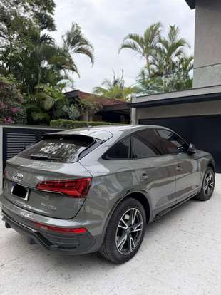 AUDI-Q5-2023