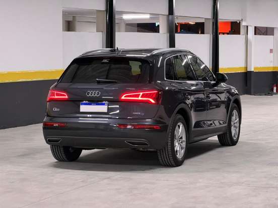 AUDI-Q5-2019