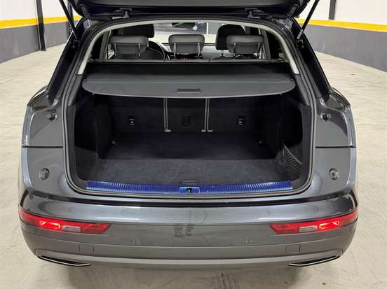 AUDI-Q5-2019