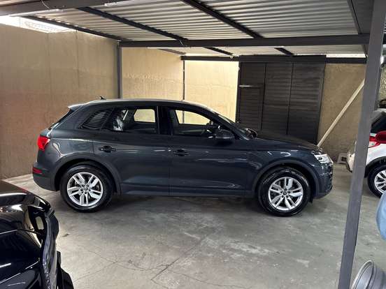 AUDI-Q5-2019