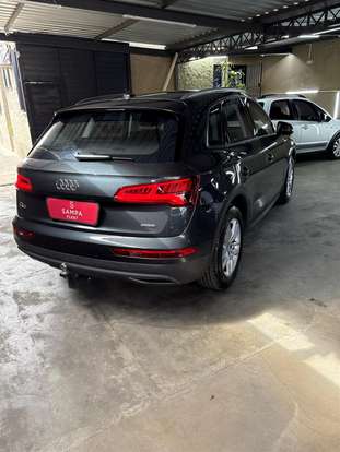 AUDI-Q5-2019