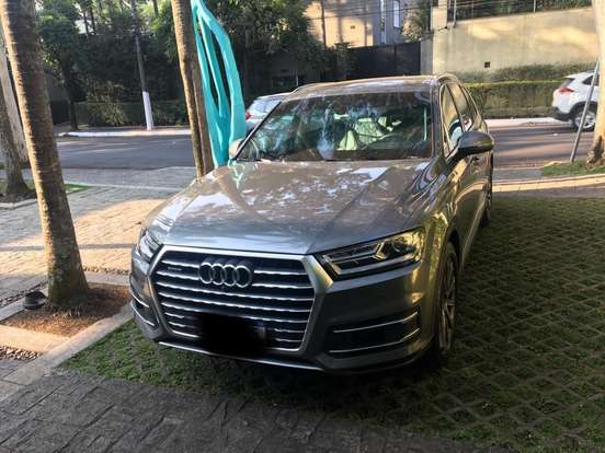 AUDI-Q7-2016