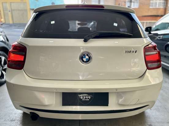 BMW-118i-1.6 SPORT GP 16V TURBO GASOLINA 4P AUTOMÁTICO BMW-118i-2014