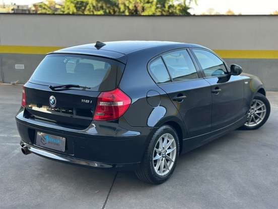 BMW-118i-2.0 TOP HATCH 16V GASOLINA 4P AUTOMÁTICO BMW-118i-2010