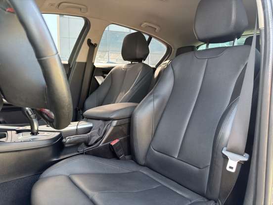 BMW-120i-2015