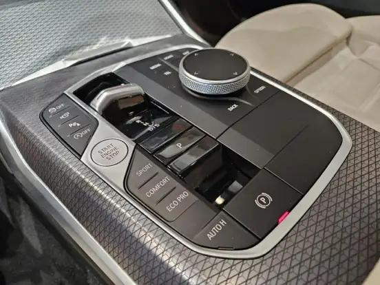BMW-320i-2026