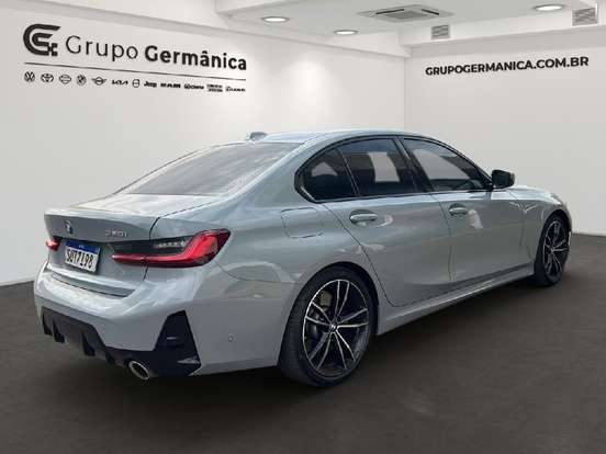 BMW-320i-2.0 16V TURBO FLEX M SPORT AUTOMÁTICO BMW-320i-2024