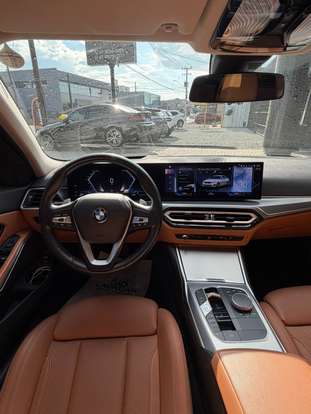 BMW-320i-2023
