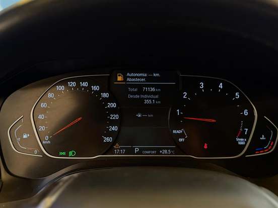 BMW-320i-2020