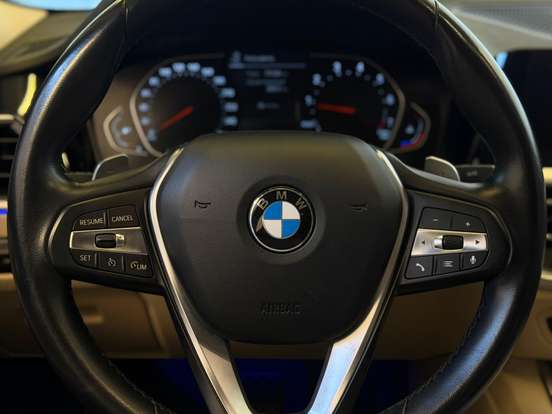 BMW-320i-2.0 16V TURBO GASOLINA GP AUTOMÁTICO BMW-320i-2020