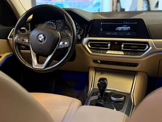 BMW-320i-2.0 16V TURBO GASOLINA GP AUTOMÁTICO BMW-320i-2020
