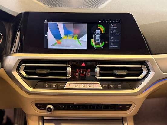 BMW-320i-2020