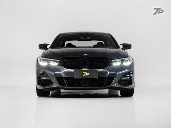 BMW-320i-2020