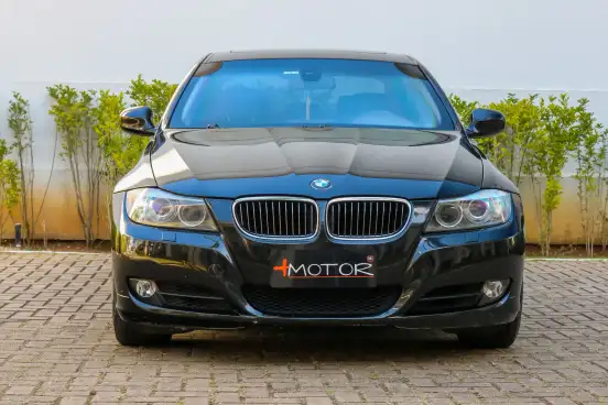 BMW-325i-2009