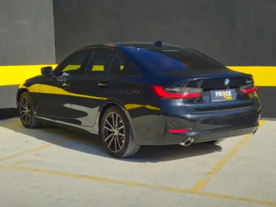 BMW-330i-2.0 16V TURBO GASOLINA M SPORT AUTOMÁTICO BMW-330i-2019