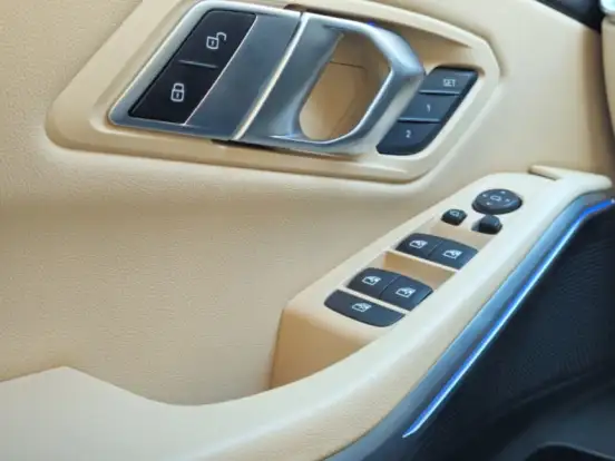 BMW-330i-2.0 16V TURBO GASOLINA M SPORT AUTOMÁTICO BMW-330i-2019