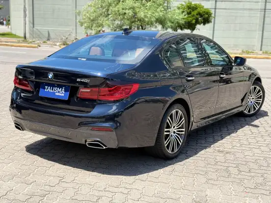 BMW-540i-2017