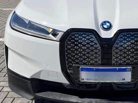 BMW-iX-2022