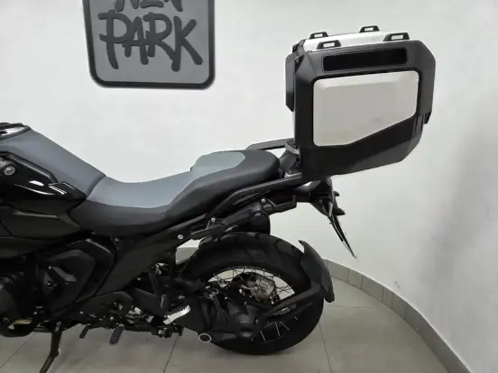 BMW-R 1300 GS TRIPLE BLACK-2024