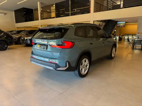 BMW-X1-2024