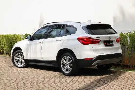 BMW-X1-2.0 16V TURBO ACTIVEFLEX SDRIVE20I 4P AUTOMÁTICO BMW-X1-2018