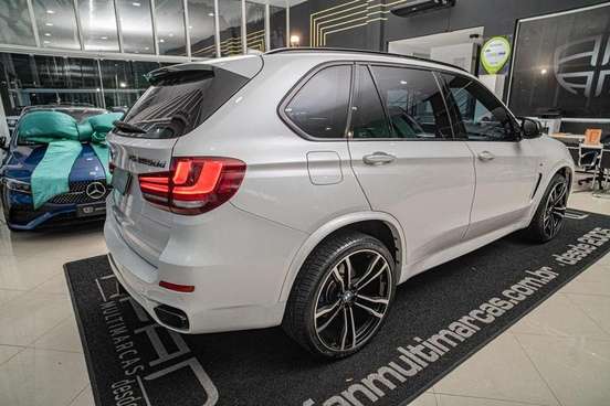 BMW-X5-3.0 4X4 M50D I6 TURBO DIESEL 4P AUTOMÁTICO BMW-X5-2015