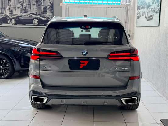 BMW-X5-2023