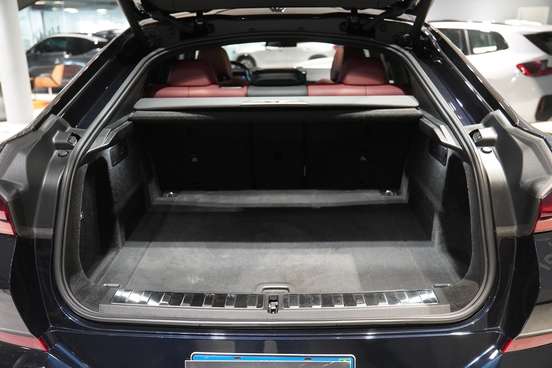 BMW-X6-2023