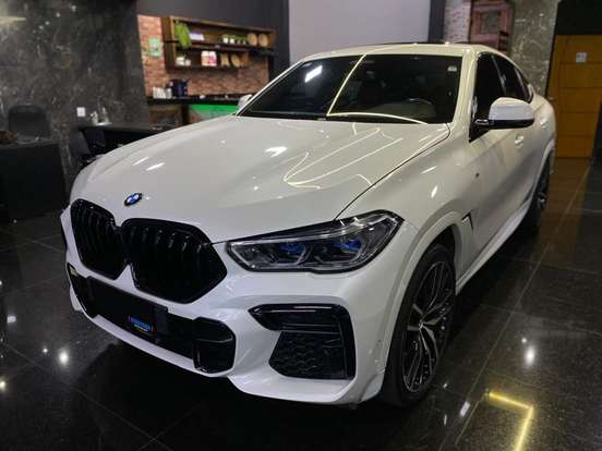 BMW-X6-2022