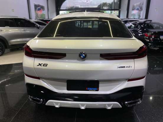 BMW-X6-2022