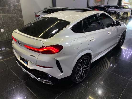 BMW-X6-2022