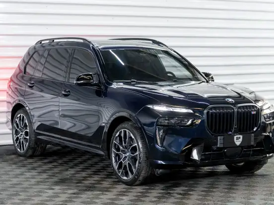 BMW-X7-4.4 V8 GASOLINA M60i STEPTRONIC BMW-X7-2023