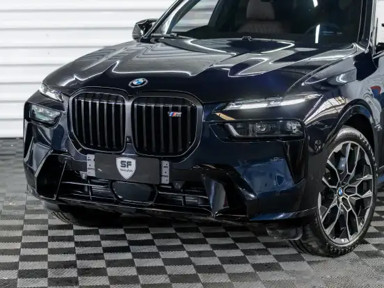 BMW-X7-4.4 V8 GASOLINA M60i STEPTRONIC BMW-X7-2023