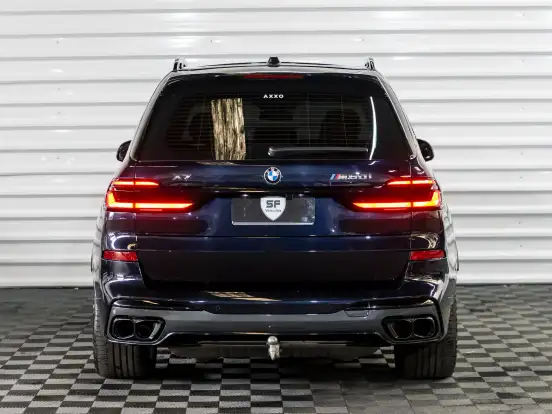 BMW-X7-4.4 V8 GASOLINA M60i STEPTRONIC BMW-X7-2023