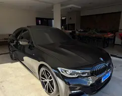 BMW 320i 2.0 16V TURBO GASOLINA M SPORT AUTOMÁTICO BMW 320i 2.0 16V TURBO GASOLINA M SPORT AUTOMÁTICO