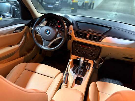 BMW-X1-2.0 16V GASOLINA SDRIVE18I 4P AUTOMÁTICO BMW-X1-2011