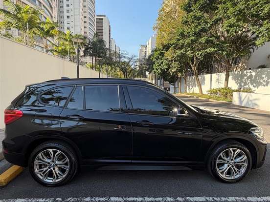 BMW-X1-2.0 16V TURBO ACTIVEFLEX SDRIVE20I 4P AUTOMÁTICO BMW-X1-2019