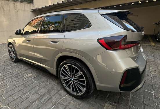 BMW-X1-2024