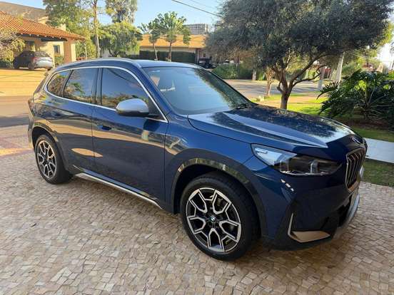 BMW-X1-2024