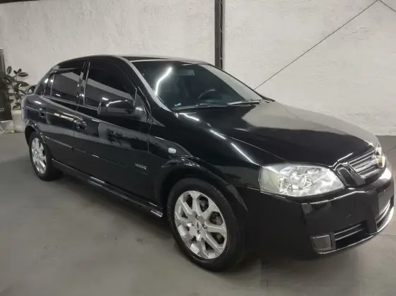 CHEVROLET ASTRA 2.0 MPFI ADVANTAGE SEDAN 8V FLEX 4P AUTOMÁTICO