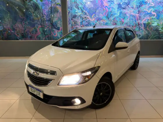 CHEVROLET ONIX 1.4 MPFI LT 8V FLEX 4P AUTOMÁTICO