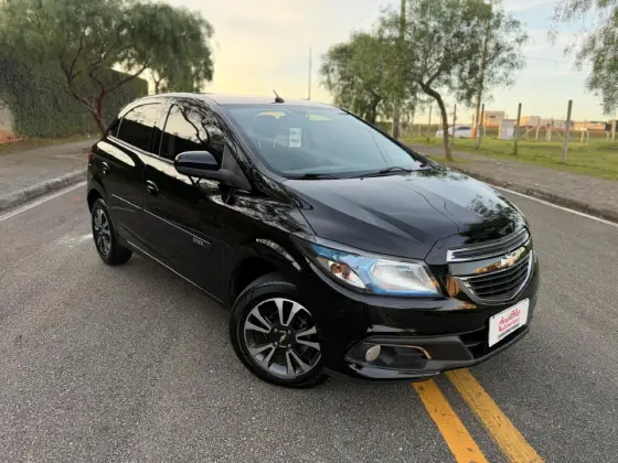 CHEVROLET ONIX 1.4 MPFI LTZ 8V FLEX 4P MANUAL