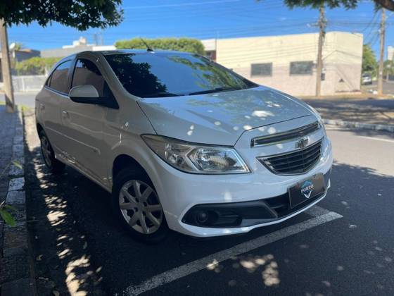 CHEVROLET ONIX 1.0 MPFI LT 8V FLEX 4P MANUAL