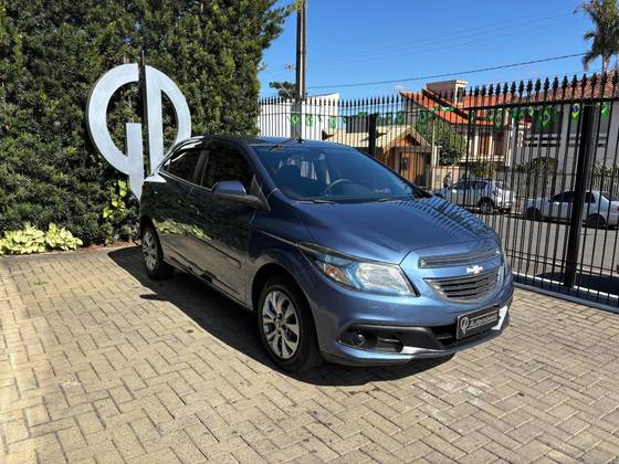 CHEVROLET ONIX 1.4 MPFI LT 8V FLEX 4P MANUAL