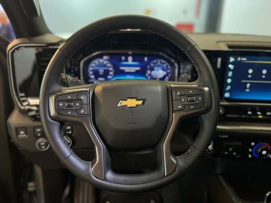 CHEVROLET-SILVERADO-2025