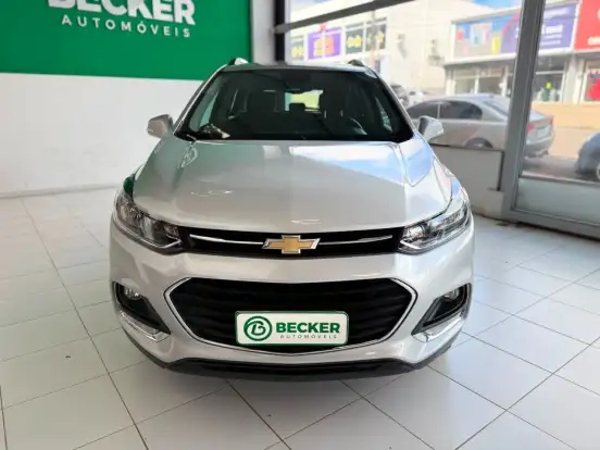 CHEVROLET-TRACKER-2018