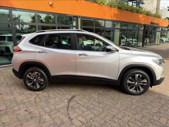 CHEVROLET-TRACKER-2022