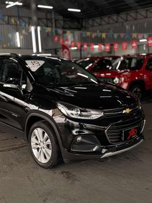 CHEVROLET-TRACKER-2019